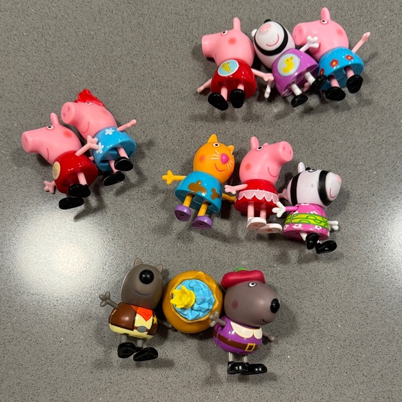 BUNDLE | Peppa Pig figures - Picture 1 of 5